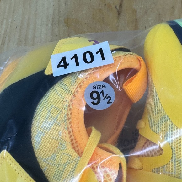 Nike Pole Vault PV Elite Mens Size 9.5 Track Spikes Citron Pulse Volt Ice NEW main image 9